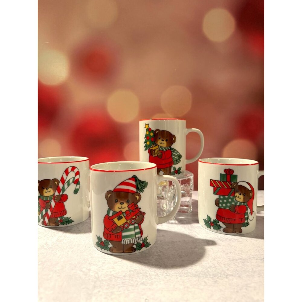 Set of 4 Vintage Christmas Bear Mugs‎ Japan
